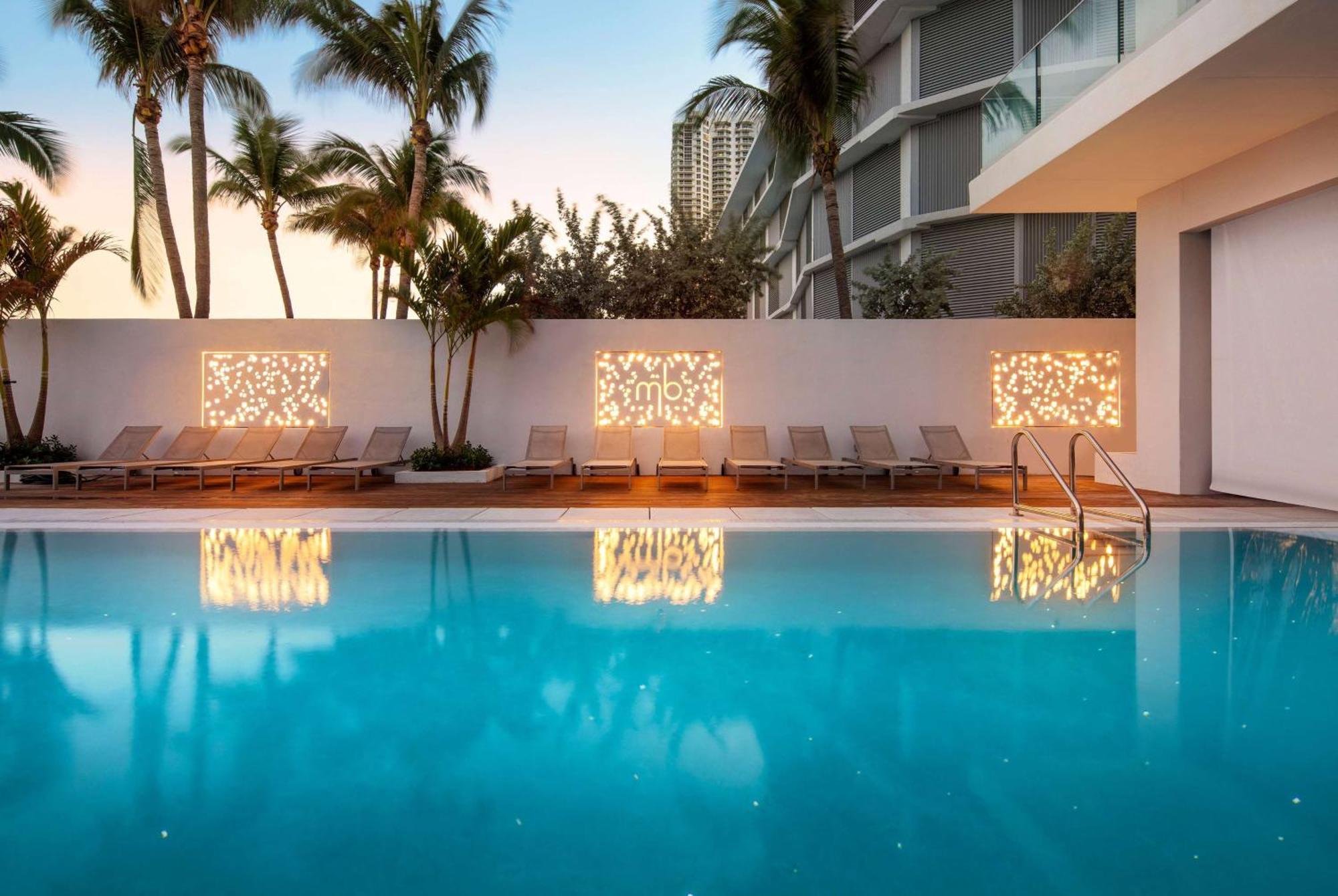 Mb Hotel, Trademark Collection By Wyndham — Photos 2